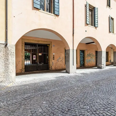 Padova Suite Isabella 500 Meters From The Duomo! Exterior photo